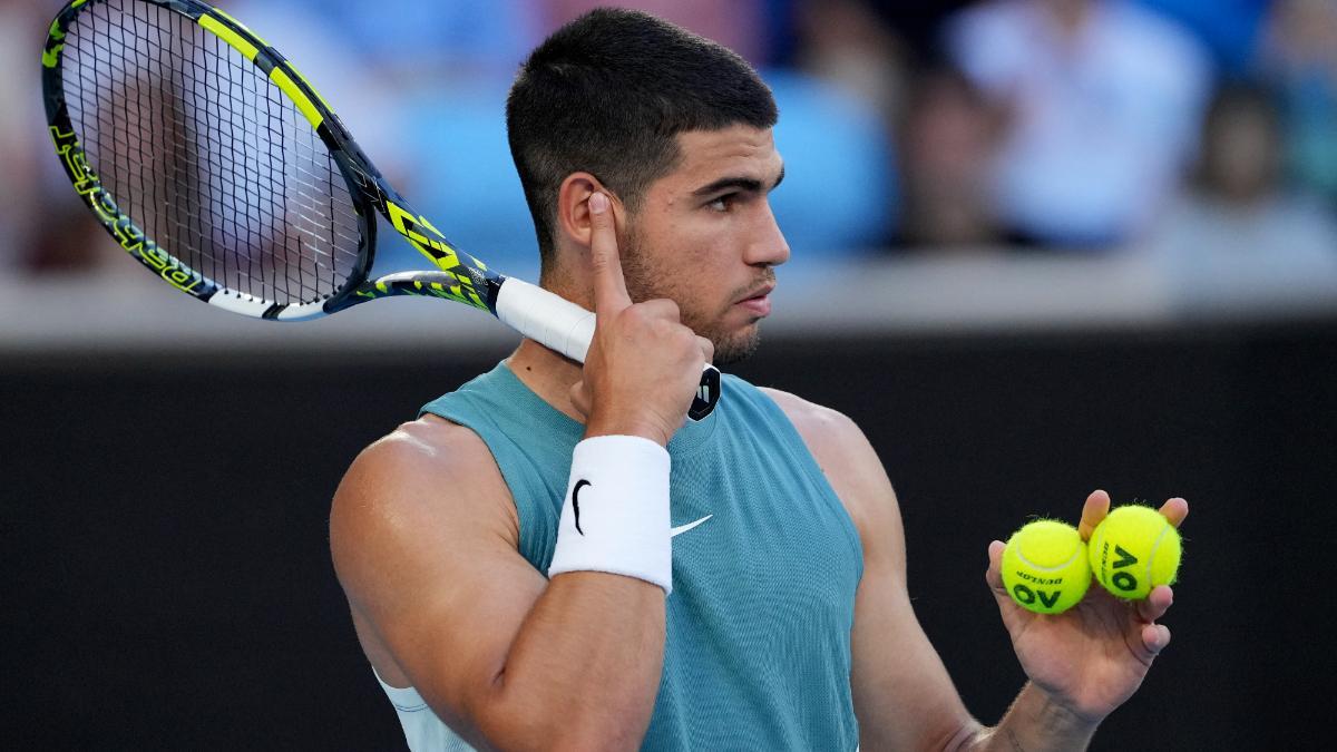 Alcaraz supera con contundencia la primera ronda en Australia