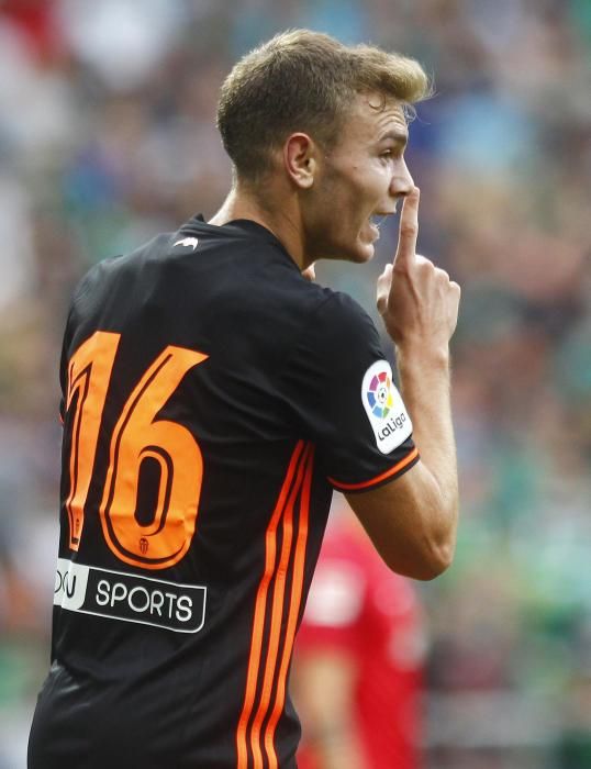 Así celebra Lato su primer gol con el Valencia CF