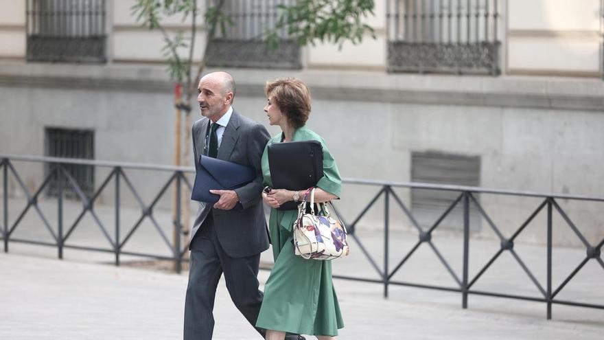 La UDEF ya ha confiscado en el caso Plus Ultra 490.000 euros en metálico, 564.000 euros en Miami, relojes por 240.000 euros y las joyas de Zapatero
