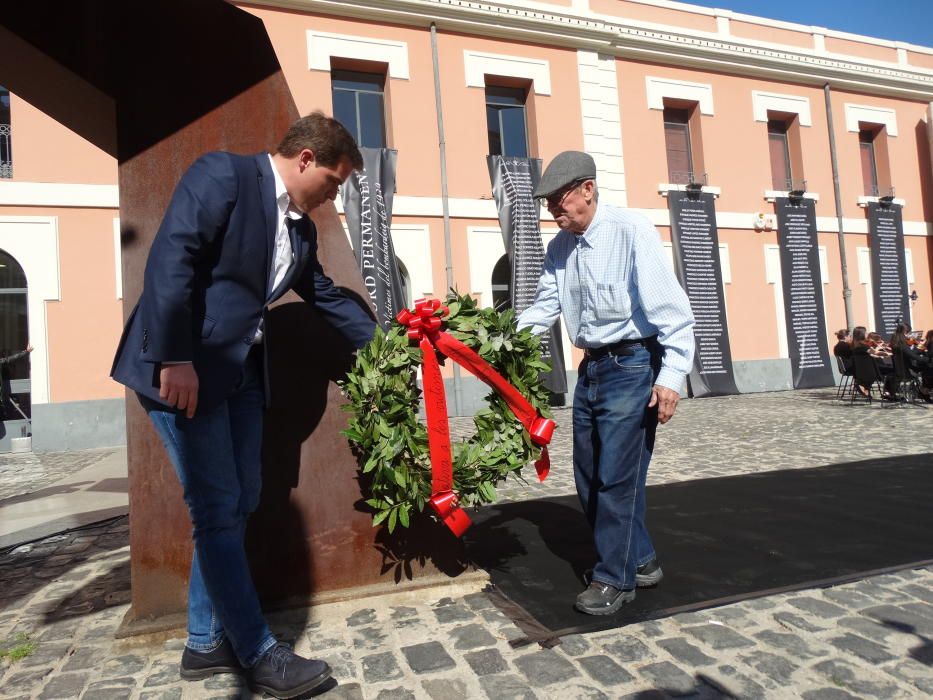 Homenaje a las víctimas del bombardeo franquista en Xàtiva