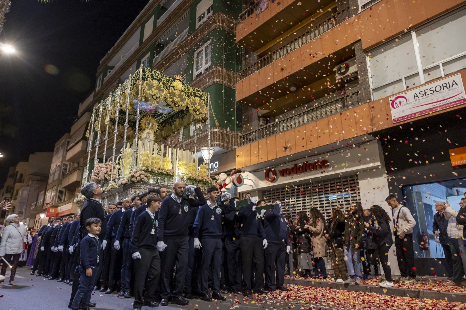 Encuentro de la Vía Dolorosa en Torrevieja del Miércoles Santo con la presencia del obispo José Ignacio Munilla