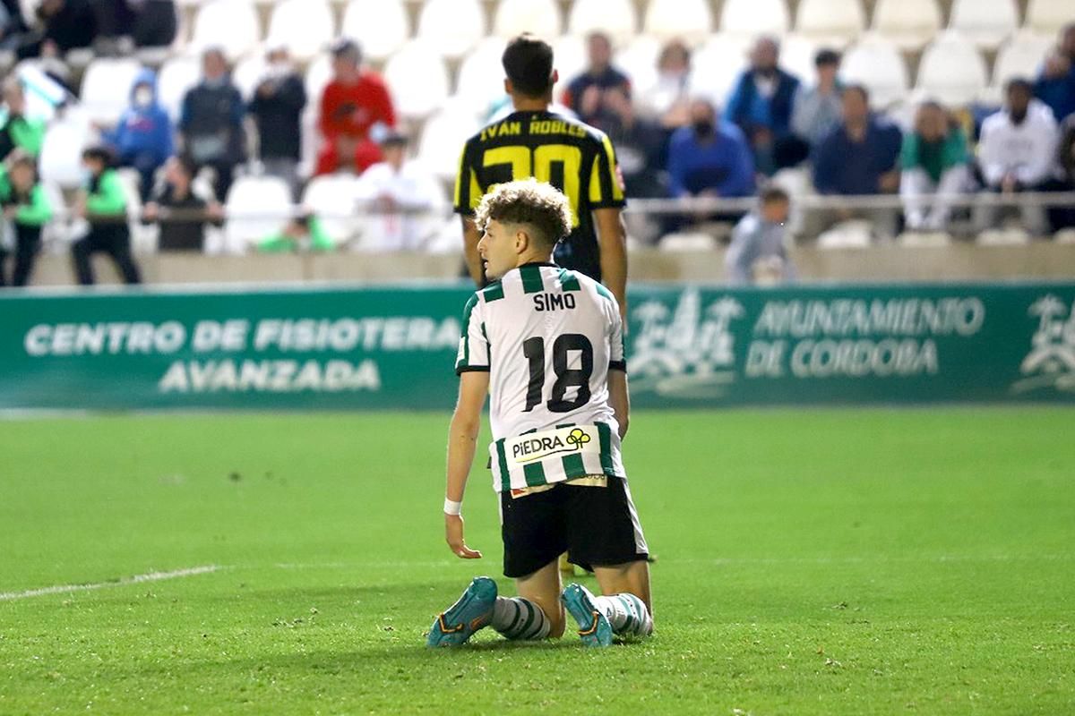 Las imágenes del Córdoba CF - San Roque