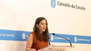 La alcaldesa de A Coruña niega que el 'caso Koldo' afecte a las próximas elecciones municipales