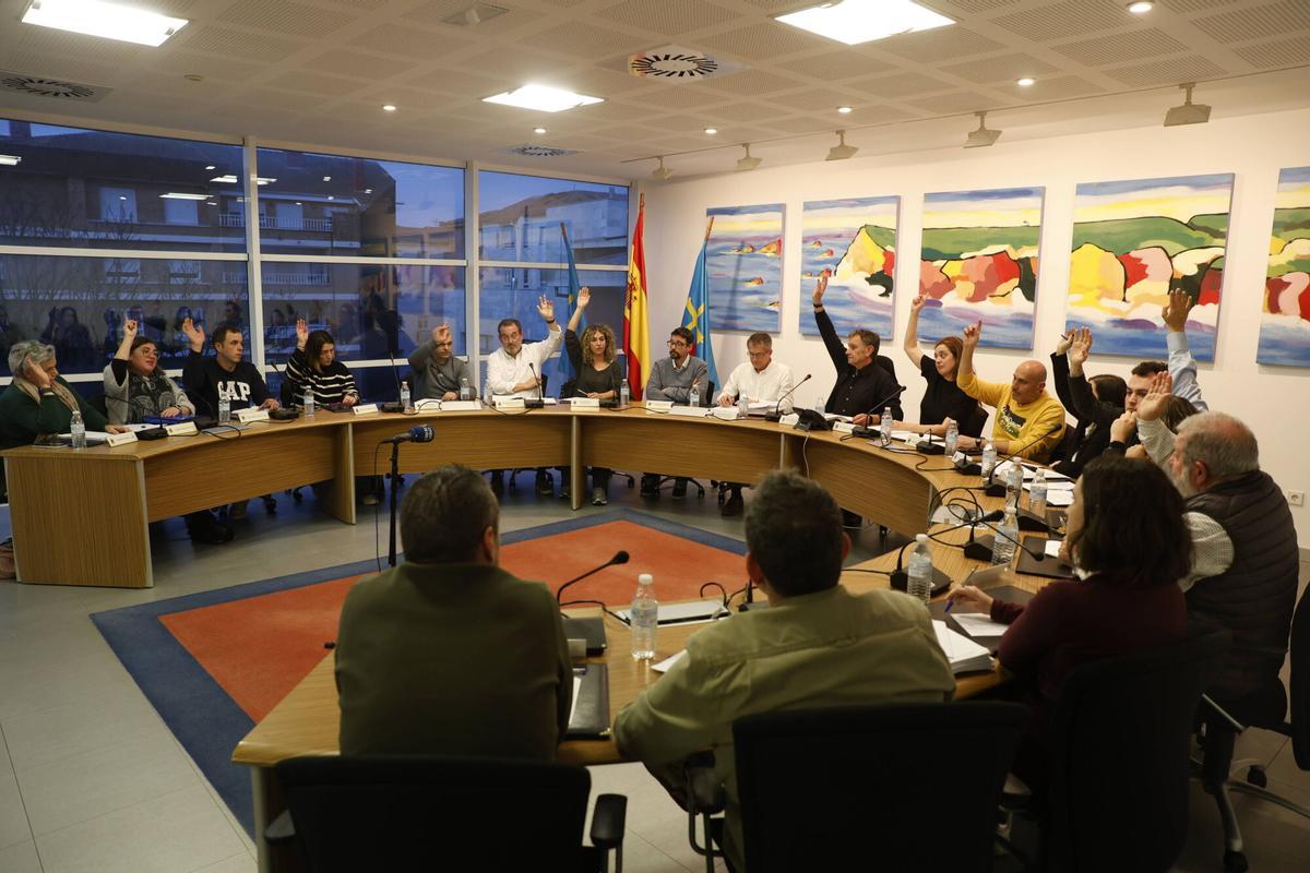 El Pleno municipal de Gozón en una imagen de archivo.