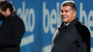 Laporta, en una visita a la plantilla del Barça en la ciudad deportiva.	