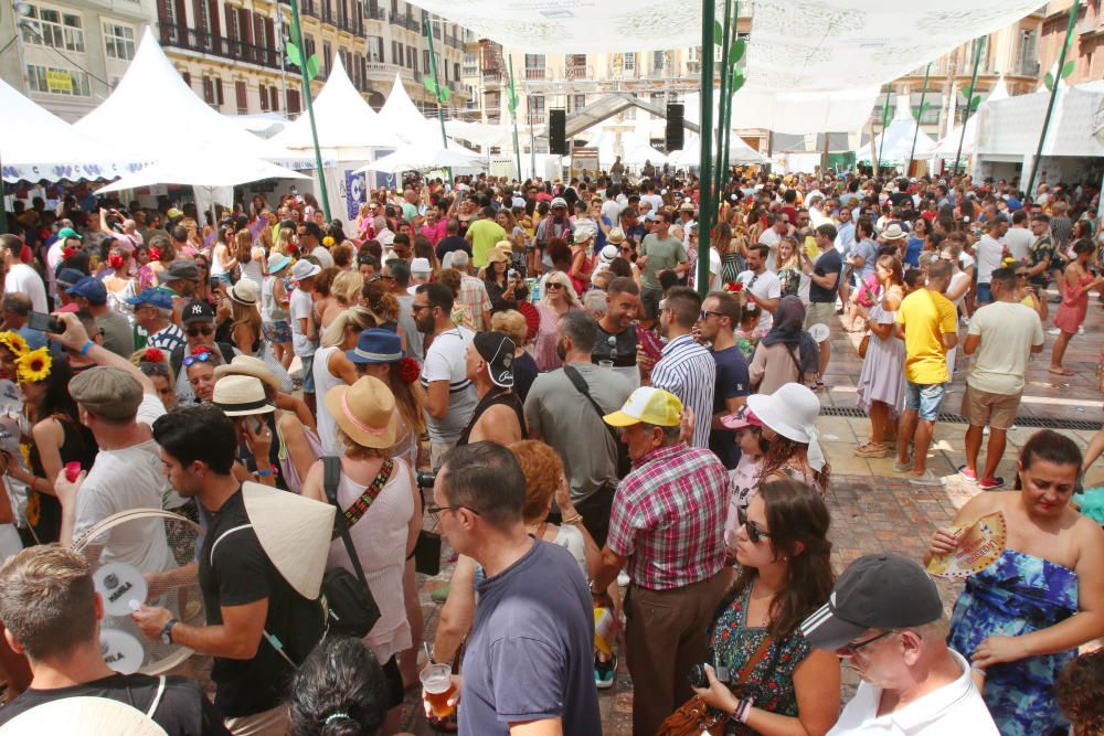 Calles llenas y mucho ambiente en el primer sábado de la feria.