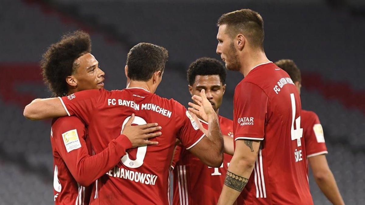 El poderoso Bayern de Múnich del triplete debutó en la actual campaña de la Bundesliga con un 8-0 sobre el Schalke 04