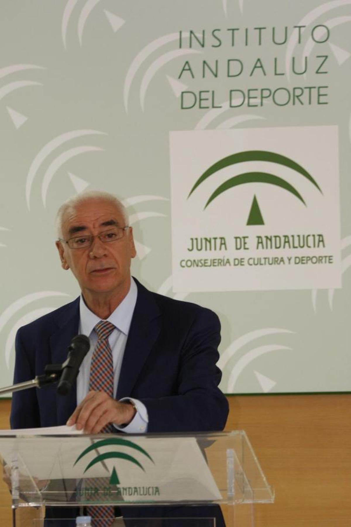 El consejero de Cultura y Deporte, Luciano Alonso.