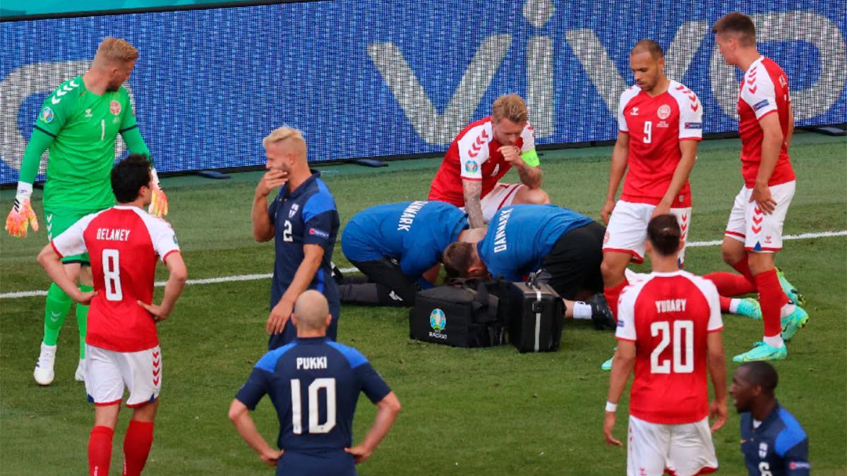 Eriksen se desplomó durante el partido ante Finlandia