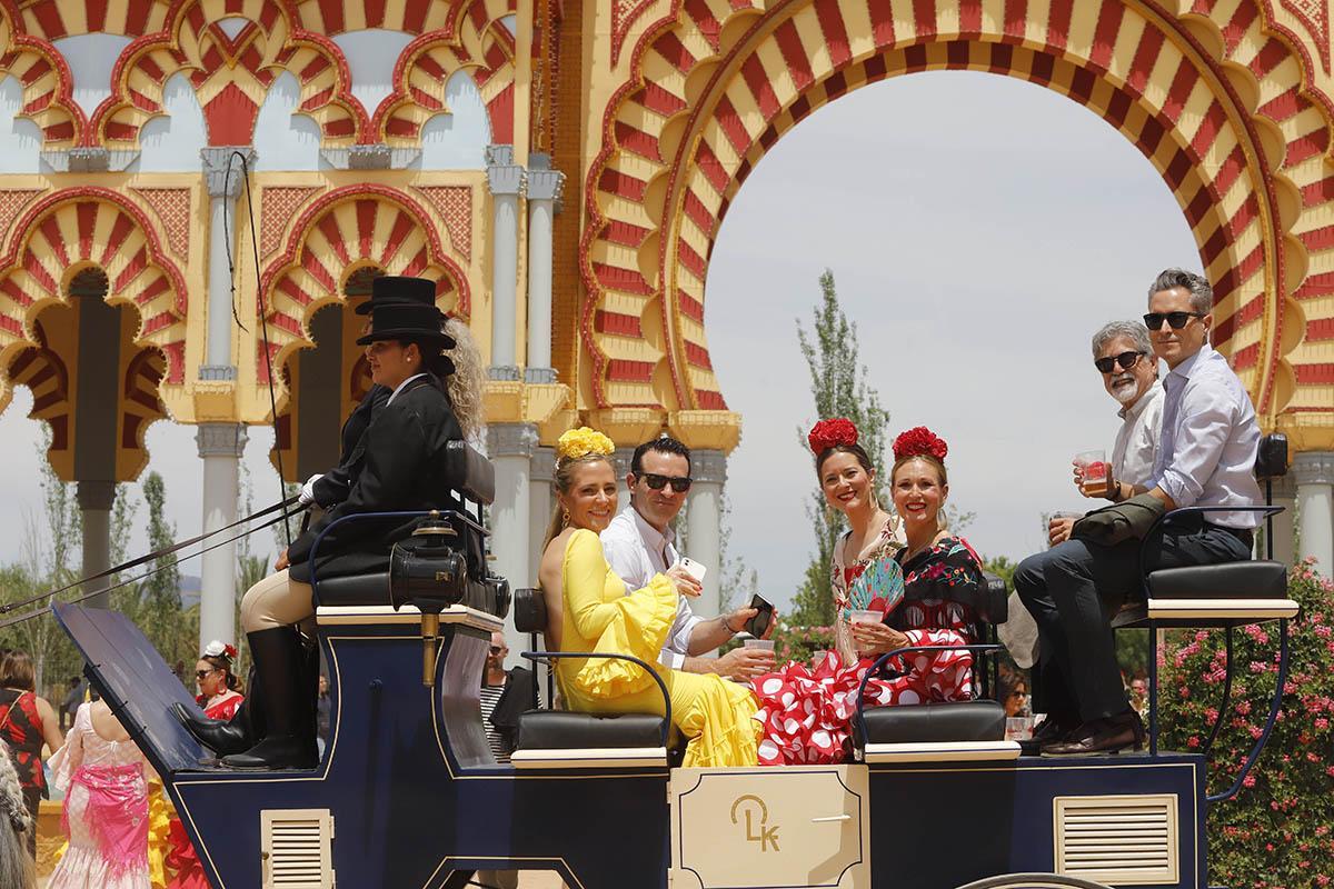 El ambiente del jueves de Feria, en imágenes