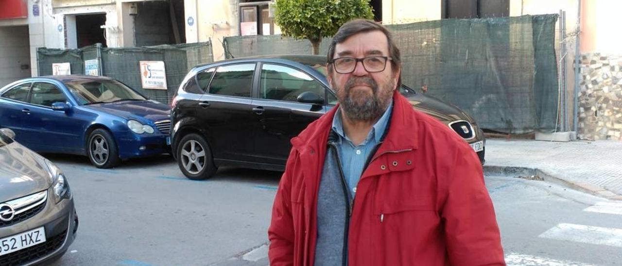 Joan Mestre, paseando por el centro de Felanitx, hace unos días.