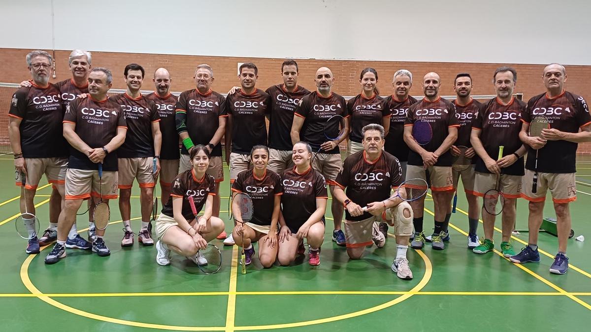 Componentes del club cacereño.