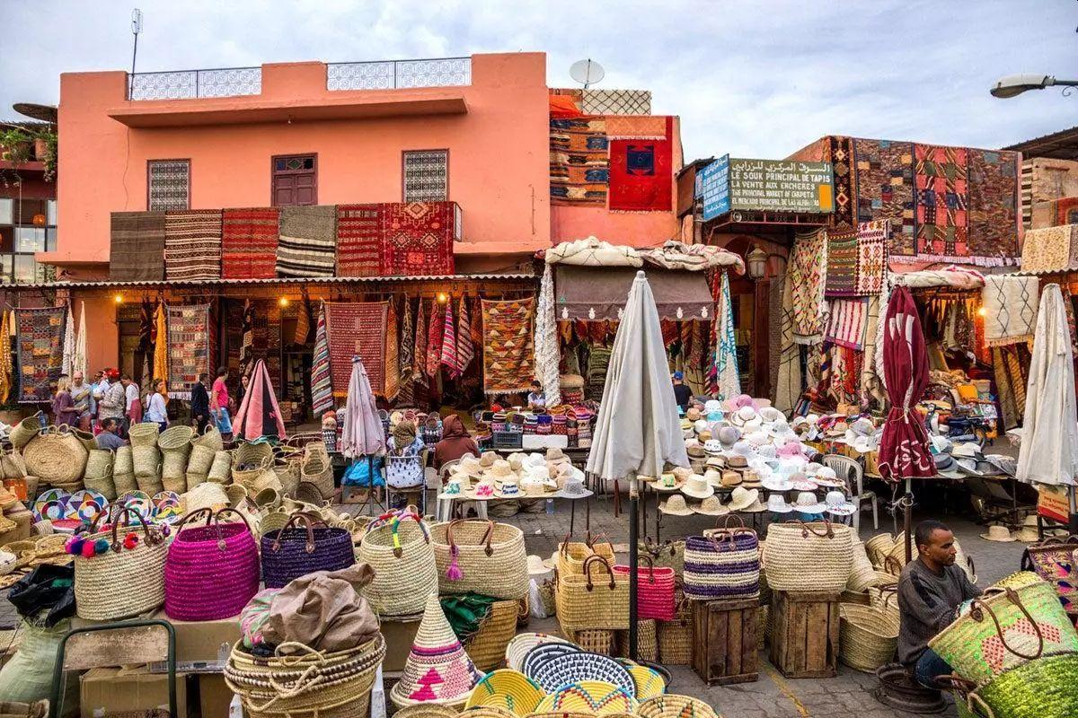 El mercado de las especies de Marrakech es uno de sus muchos mercados y zocos.