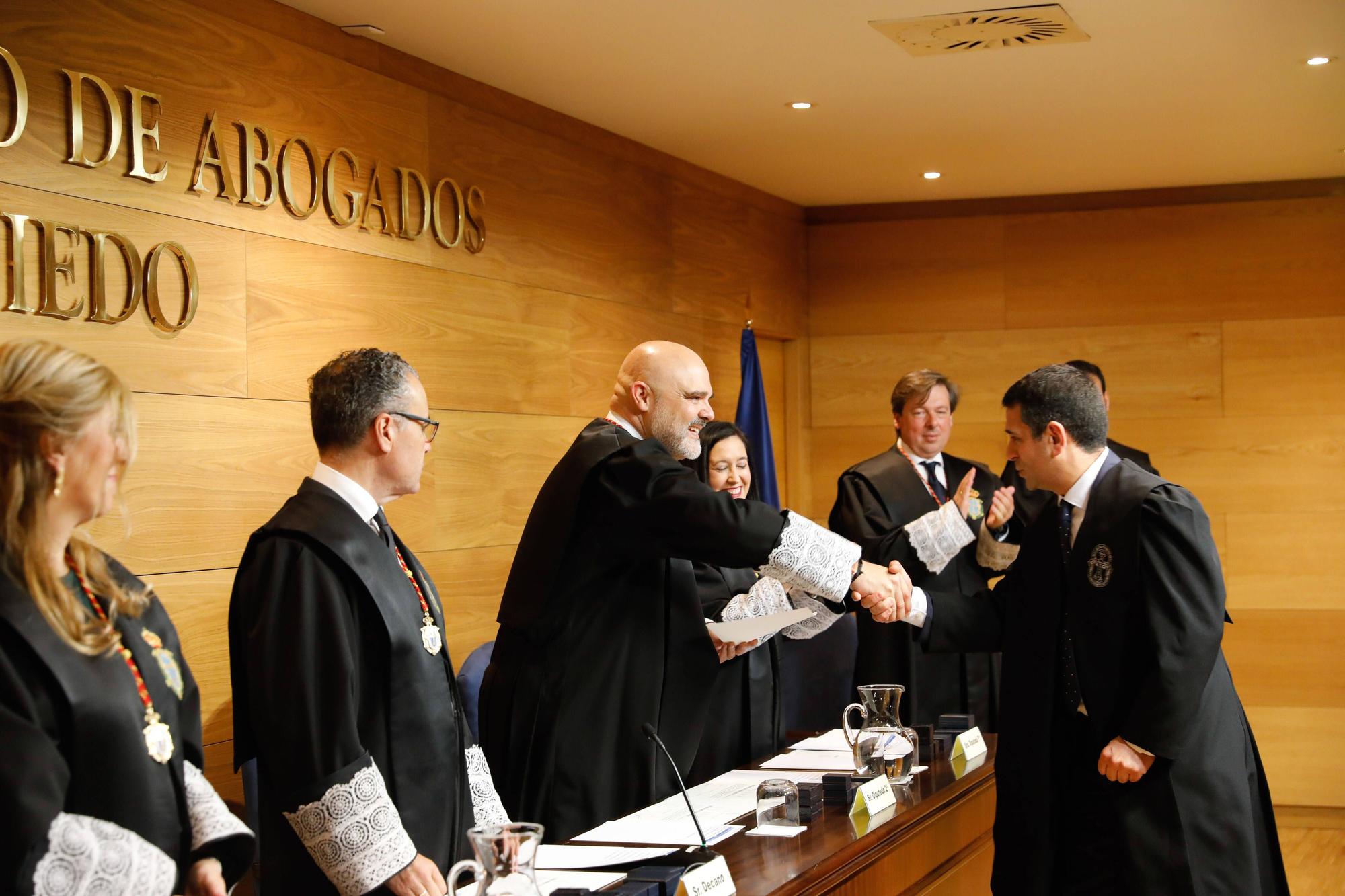 En imágenes | Entrega de medallas de oro y plata del Colegio de Abogados de Oviedo