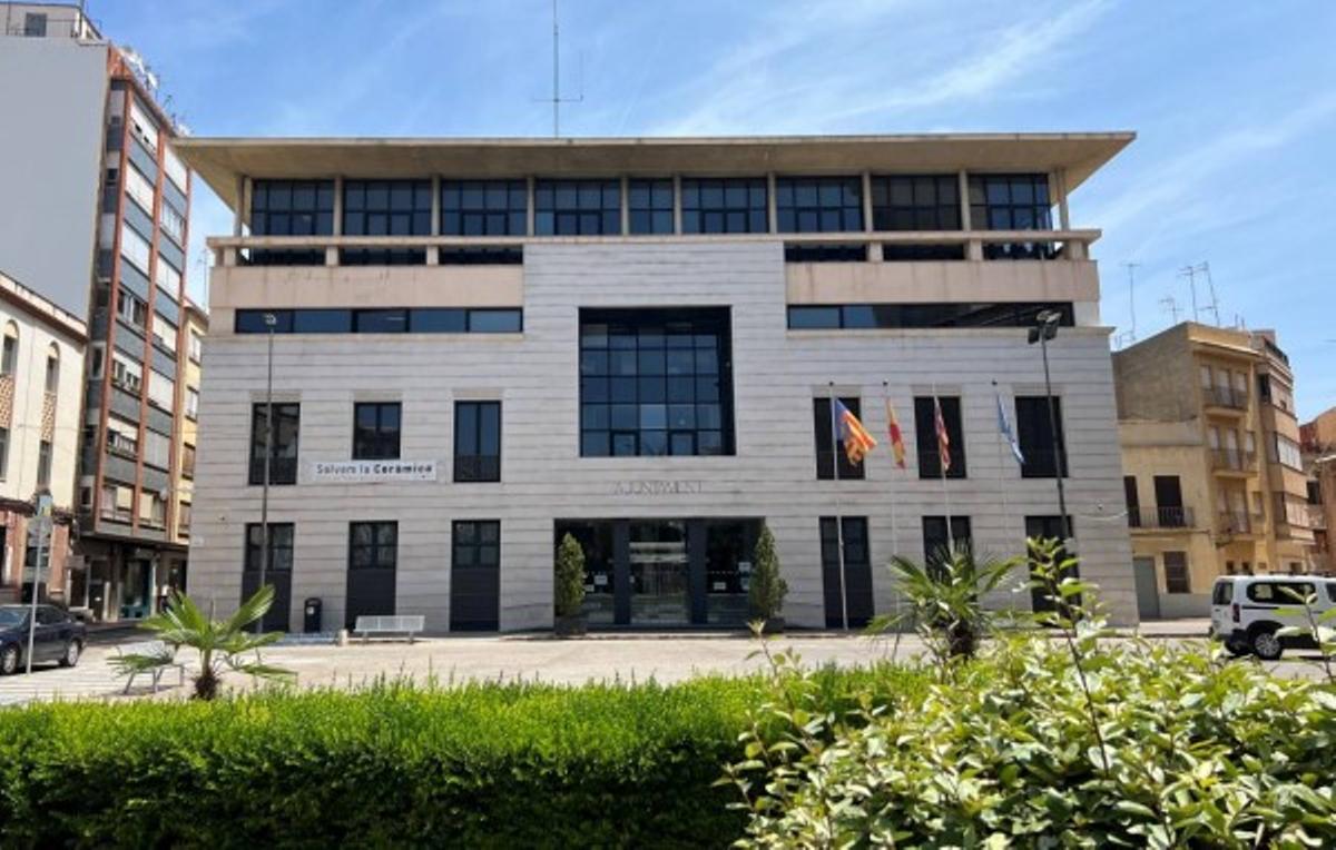 Compromís por Borriana ha criticado la “dejadez” en la gestión del equipo de gobierno del Partido Popular.