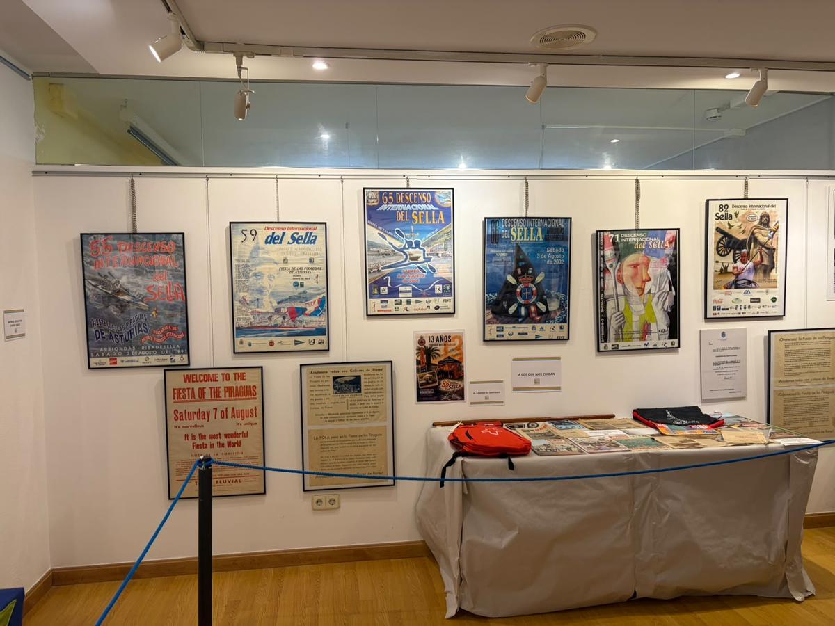 Exposición "Recuerdos" de la Sociedad Etnográfica de Ribadesella