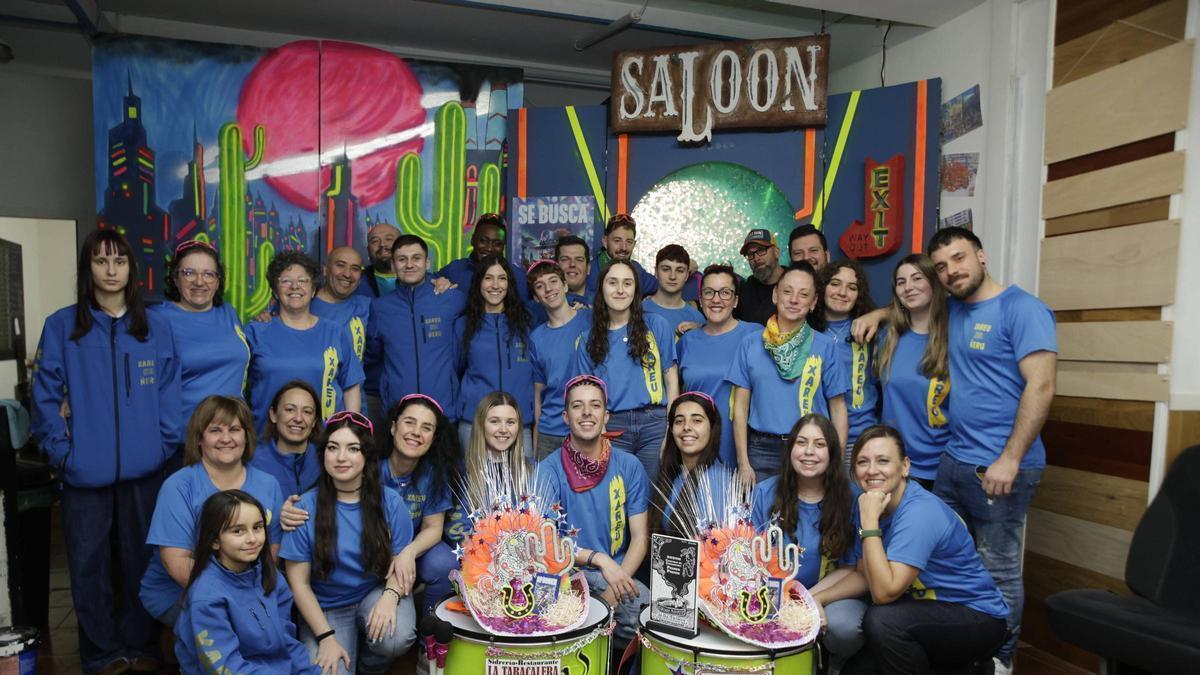 La fiesta se contagia con "Xaréu n'el Ñeru", la agrupación ganadora del concurso de charangas de Gijón: "Es una emoción increible"