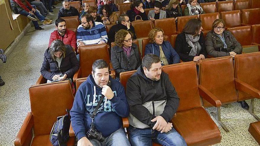 Asamblea anterior de trabajadores de alimentación. // Gustavo Santos