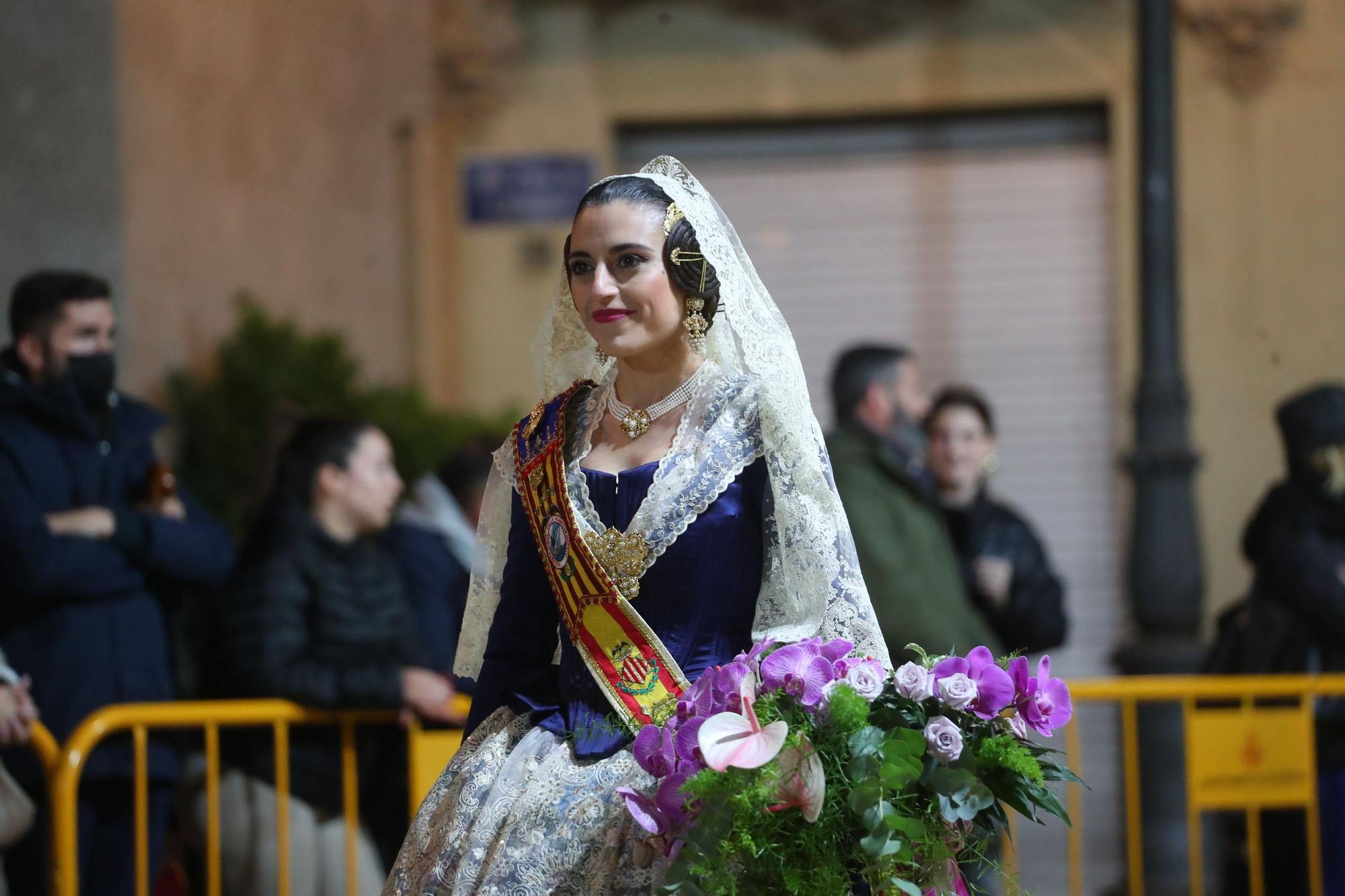 Búscate en el primer día de ofrenda por la calle de la Paz (entre las 21:00 a las 22:00 horas)