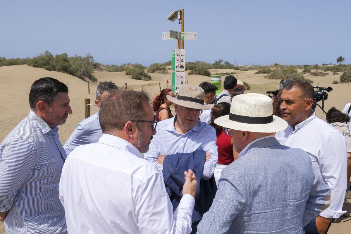 Autoridades del Cabildo y del ayuntamiento visitan las obras del proyecto Impulsa Maspalomas Autoridades del Cabildo y del ayuntamiento visitan las obras del proyecto Impulsa Maspalomas