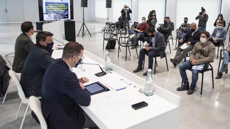 Momento de la presentación del Plan de Áreas Industriales, ayer en el Museu del Tèxtil | PERALES IBORRA