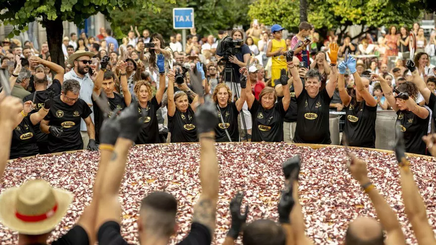 La tapa de pulpo de O Carballiño vuelve a batir el récord mundial tras 15 años