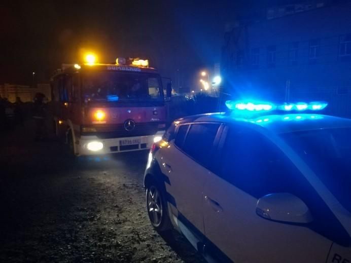 Incendio de una motocicleta en la calle Alférez Provisional