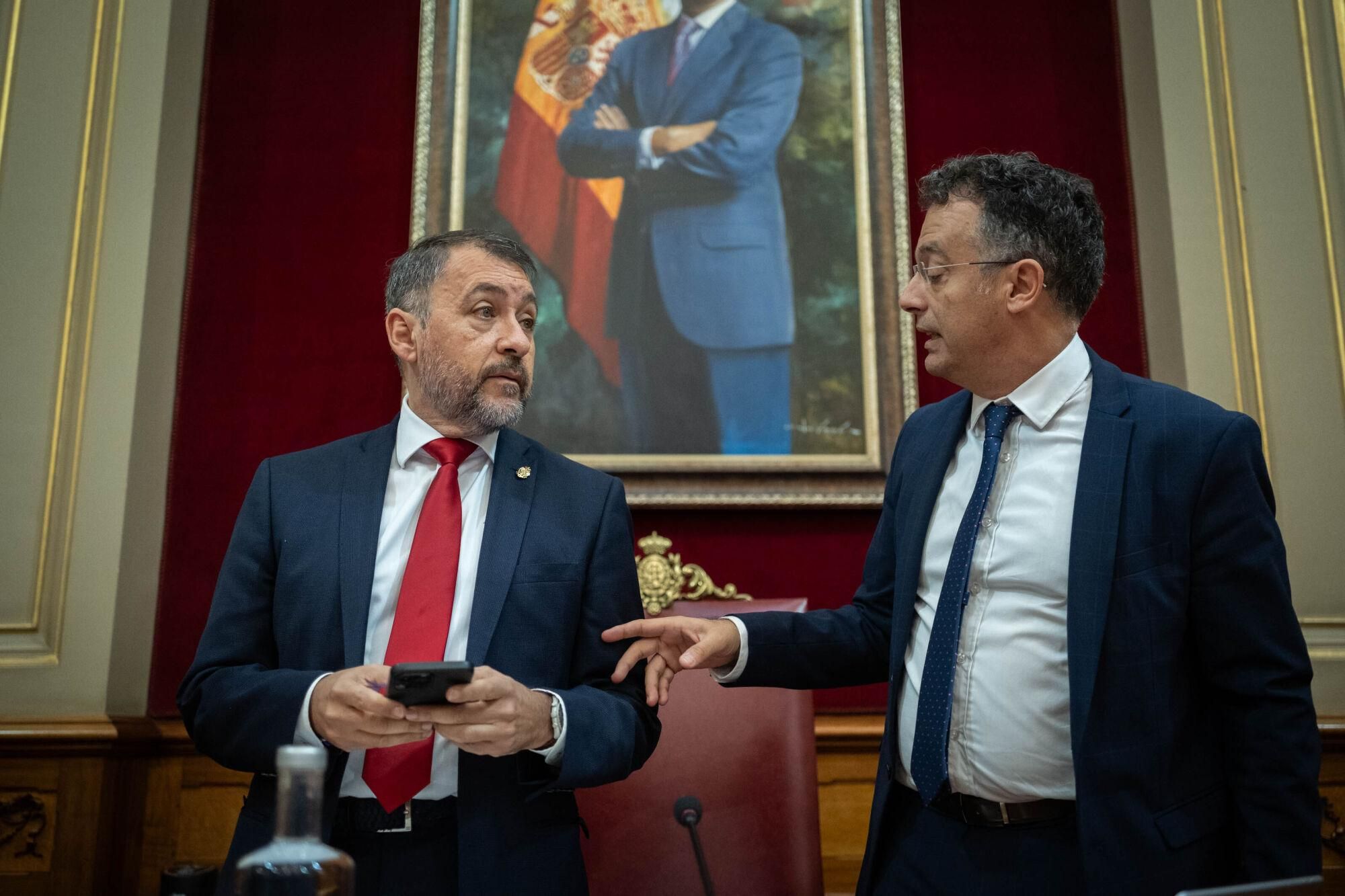 Pleno del Ayuntamiento de Santa Cruz 