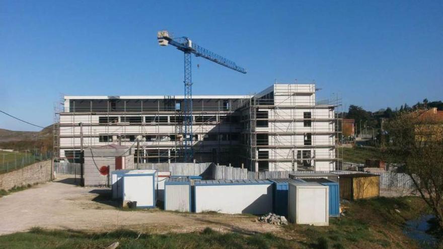 El nuevo edificio del hotel Kaype, en Barru (Llanes).