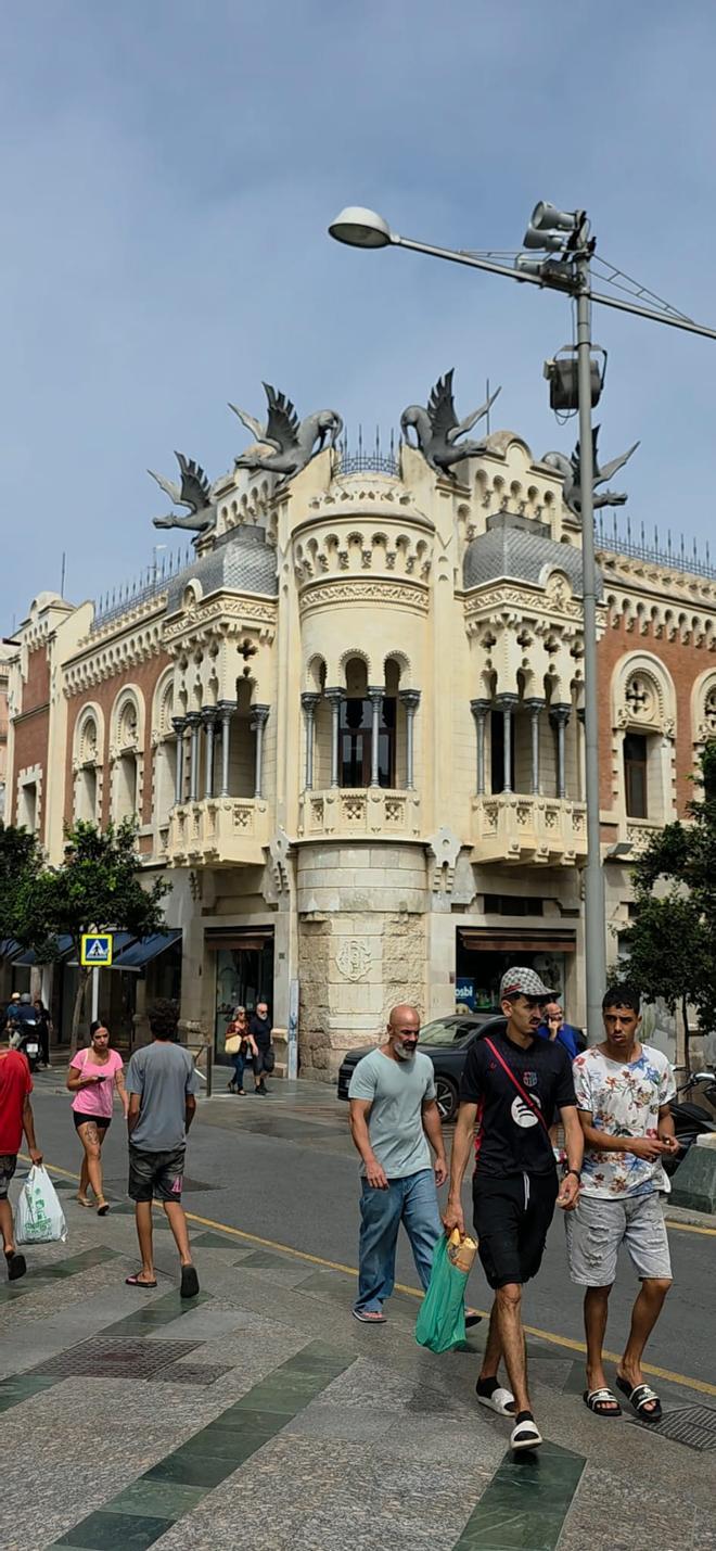 El impacto en la economía de la ciudad, otra derivada de la crisis migratoria en Ceuta