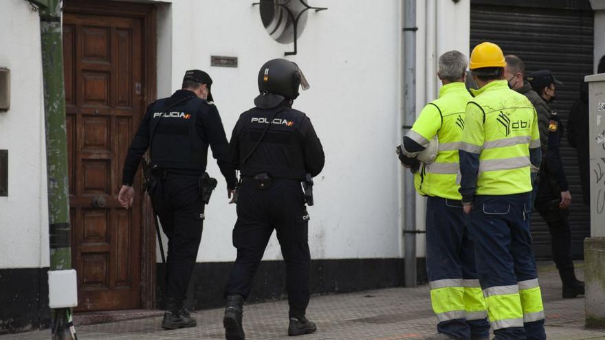 Intervención policial en A Coruña. | CASTELEIRO / ROLLER AGENCIA