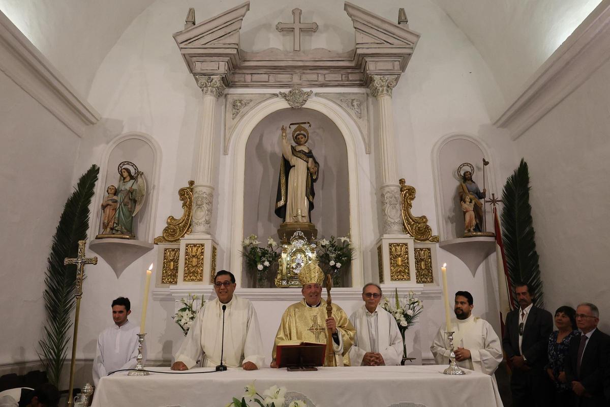 Descubre las mejores imágenes de las fiestas patronales de la Cala Sant Vicent