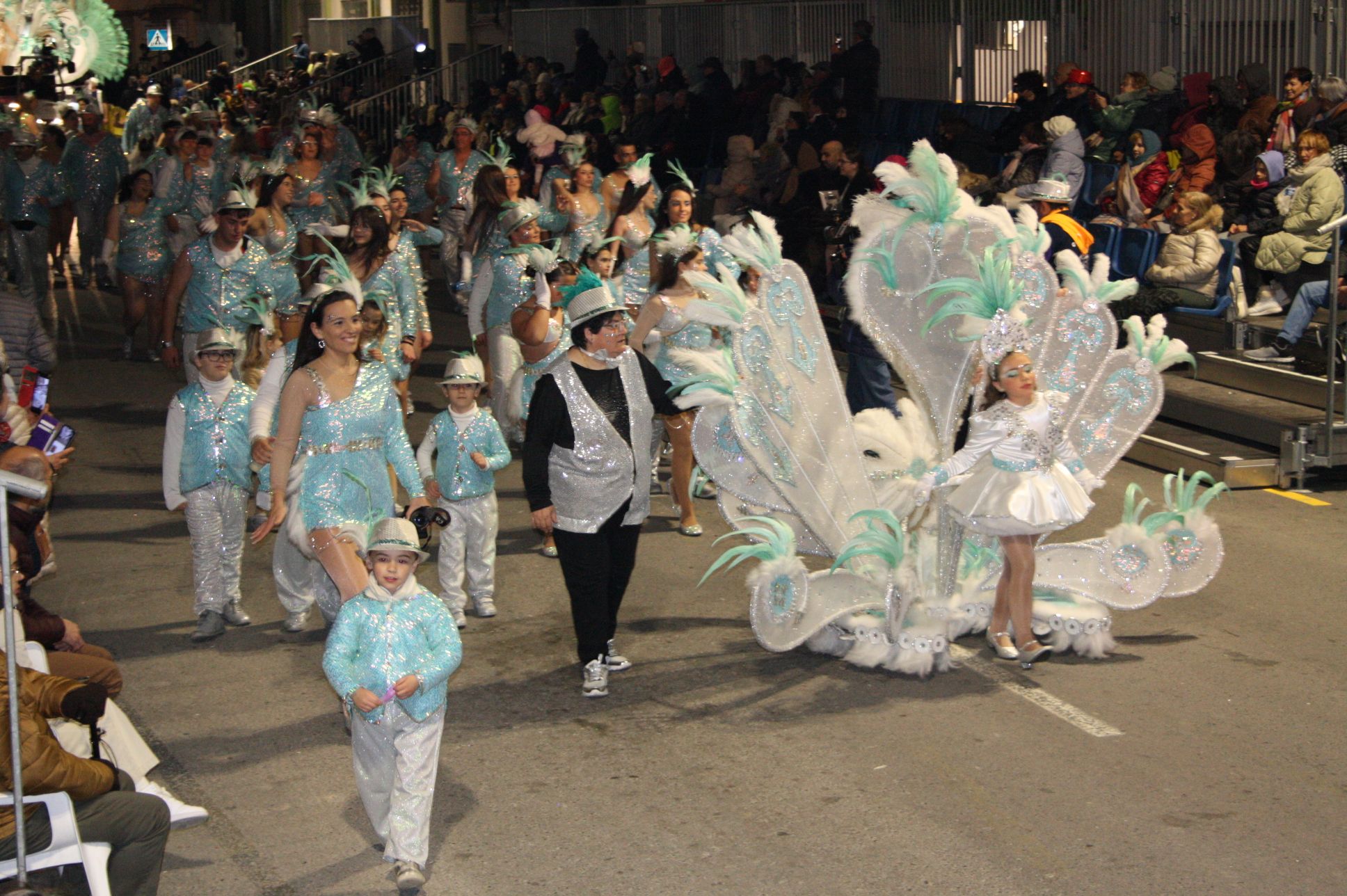 Macrogalería de fotos del primer gran desfile del Carnaval de Vinaròs