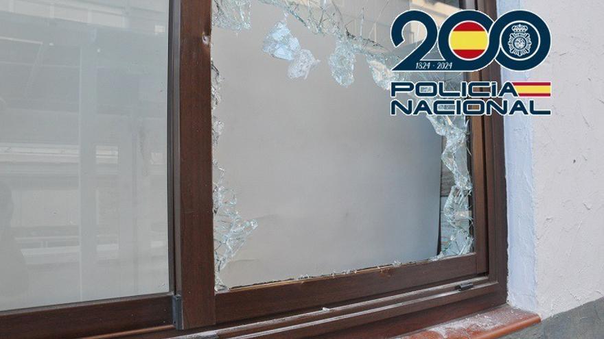 Un detenido en Ronda por robar en un restaurante tras acceder rompiendo una ventana