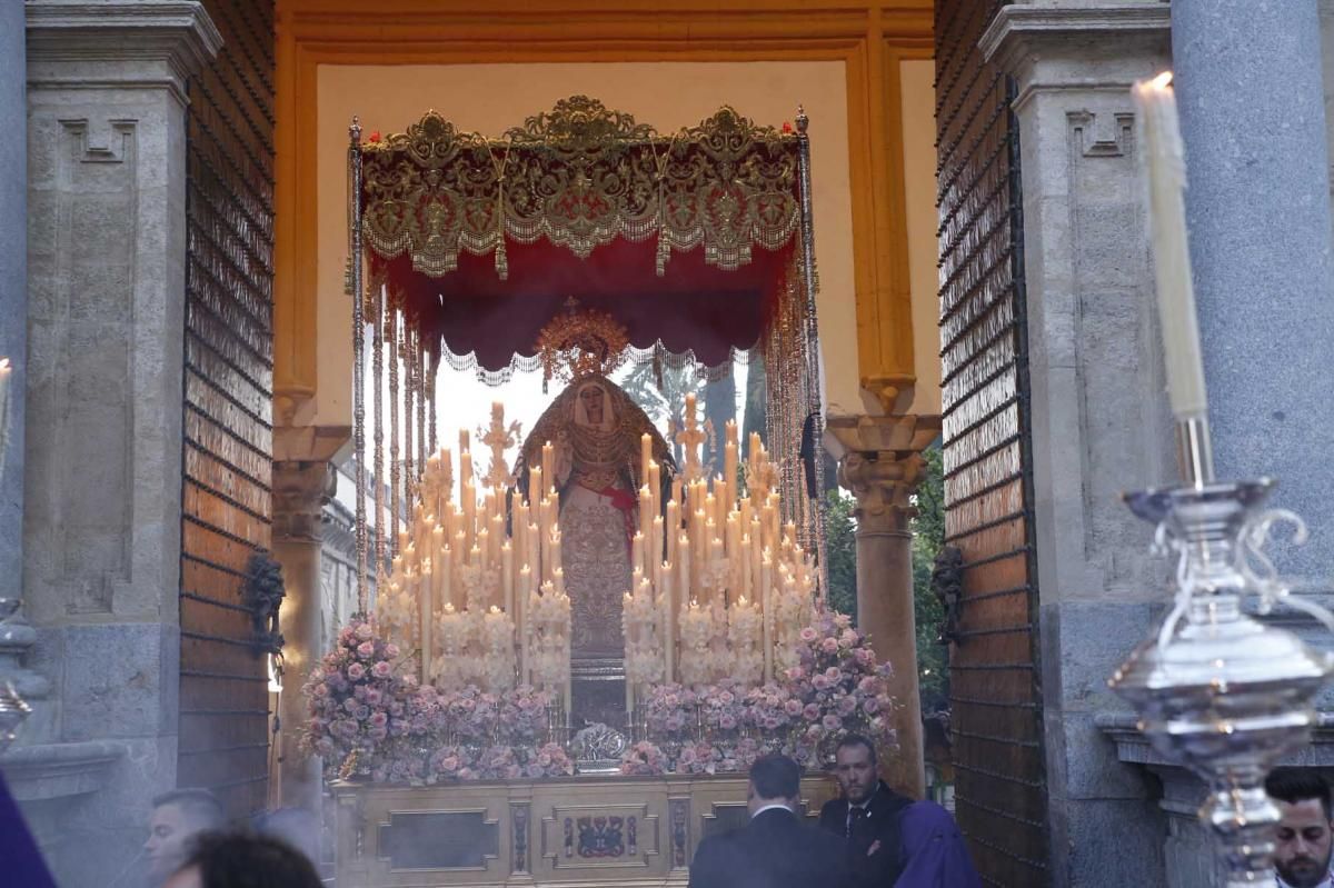 Histórica estación de penitencia de la hermandad de la Agonía