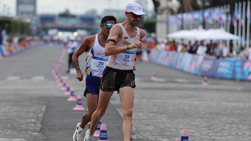 El extremeño Álvaro Martín logra un histórico oro en el relevo mixto de marcha