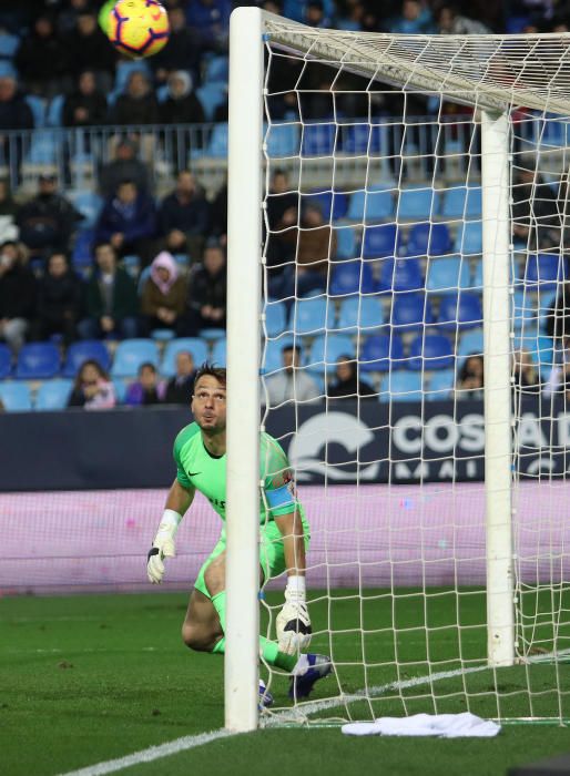 El conjunto blanquiazul regaló dos puntos en el último suspiro tras el tanto de Luis Rioja, que igualó el gol inicial de Adrián