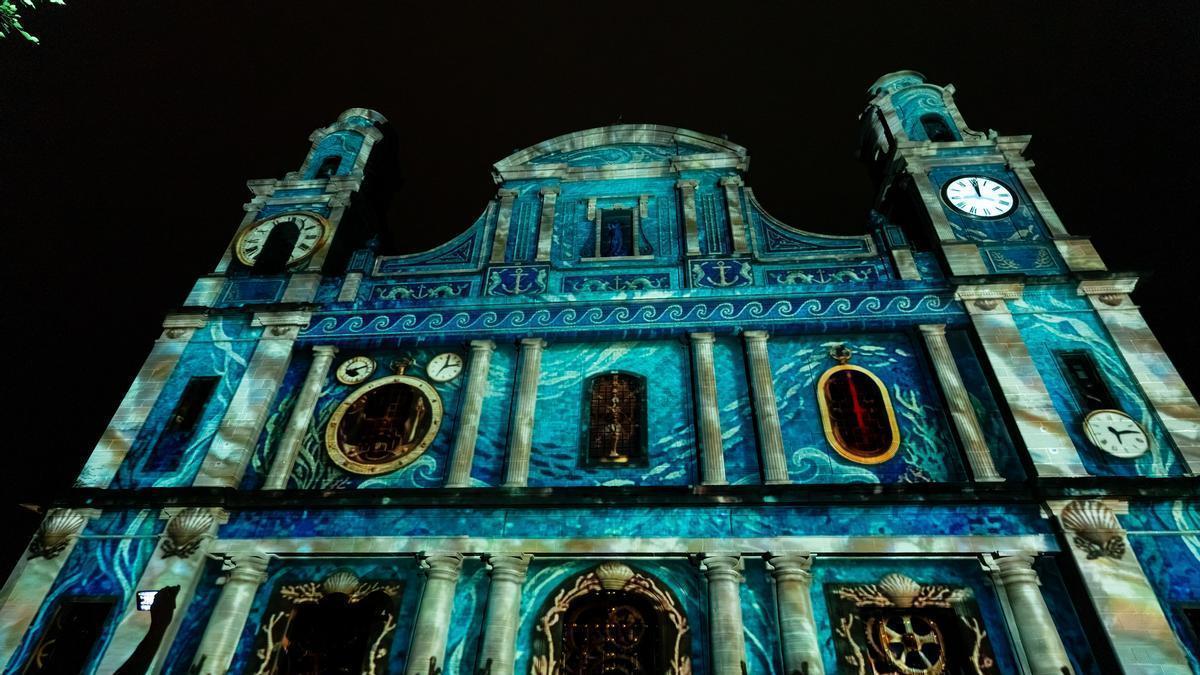La víspera de Santiago ilumina el cielo de Gáldar
