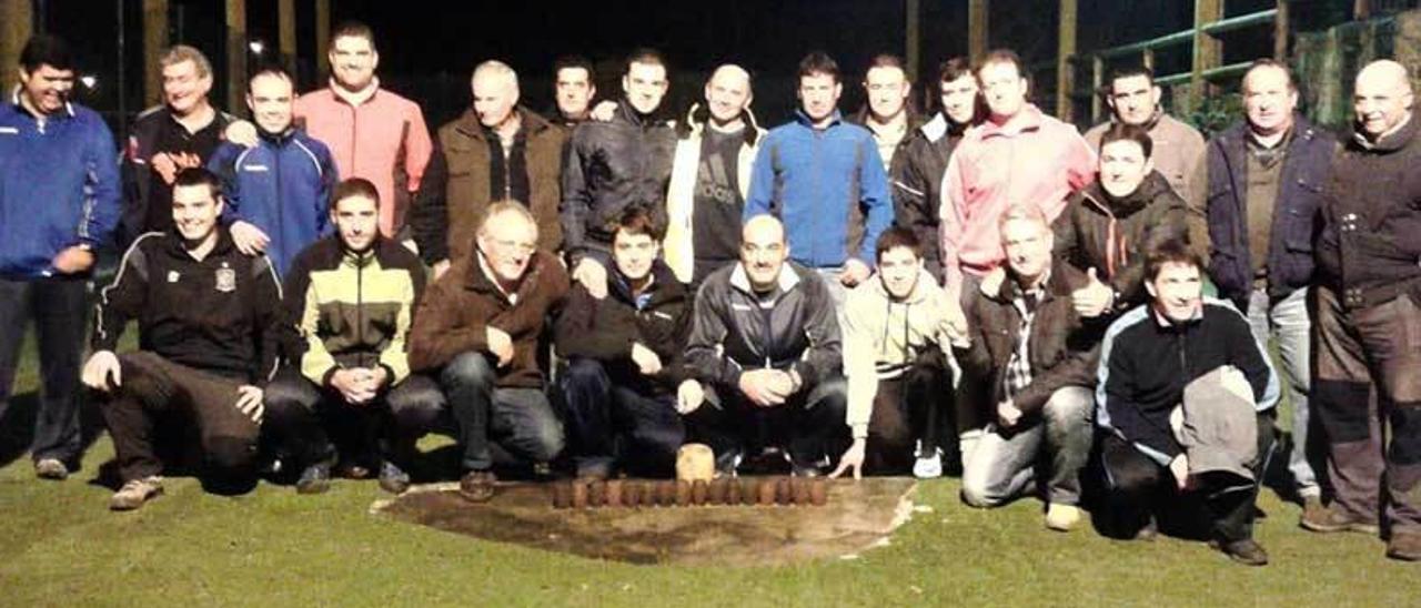 Organizadores y participantes en la anterior edición del torneo de Santa Bárbara.