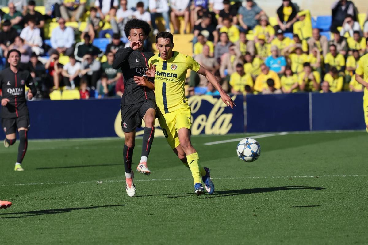 Hugo López, que erró un penalti, estuvo muy activo durante los 81 minutos que jugó.