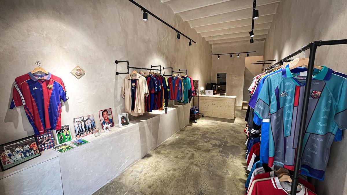 Interior de Real Vintage Football, la nueva sede dedicada al vintage deportivo.