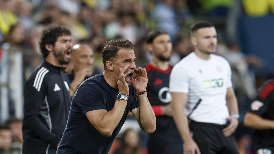 Luis García Plaza, tras el triunfo del Sevilla al Villarreal: "Ojalá me equivoque, pero vamos a necesitar algún punto más para la permanencia"