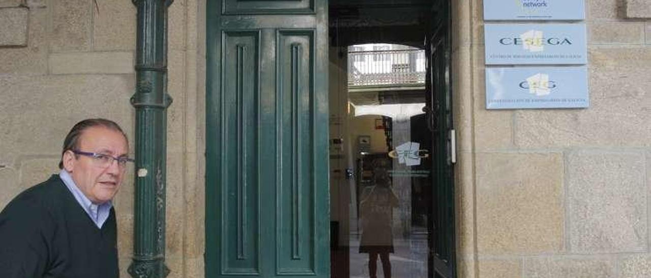 Exterior de la sede de la patronal gallega en Santiago. // Xoán Álvarez