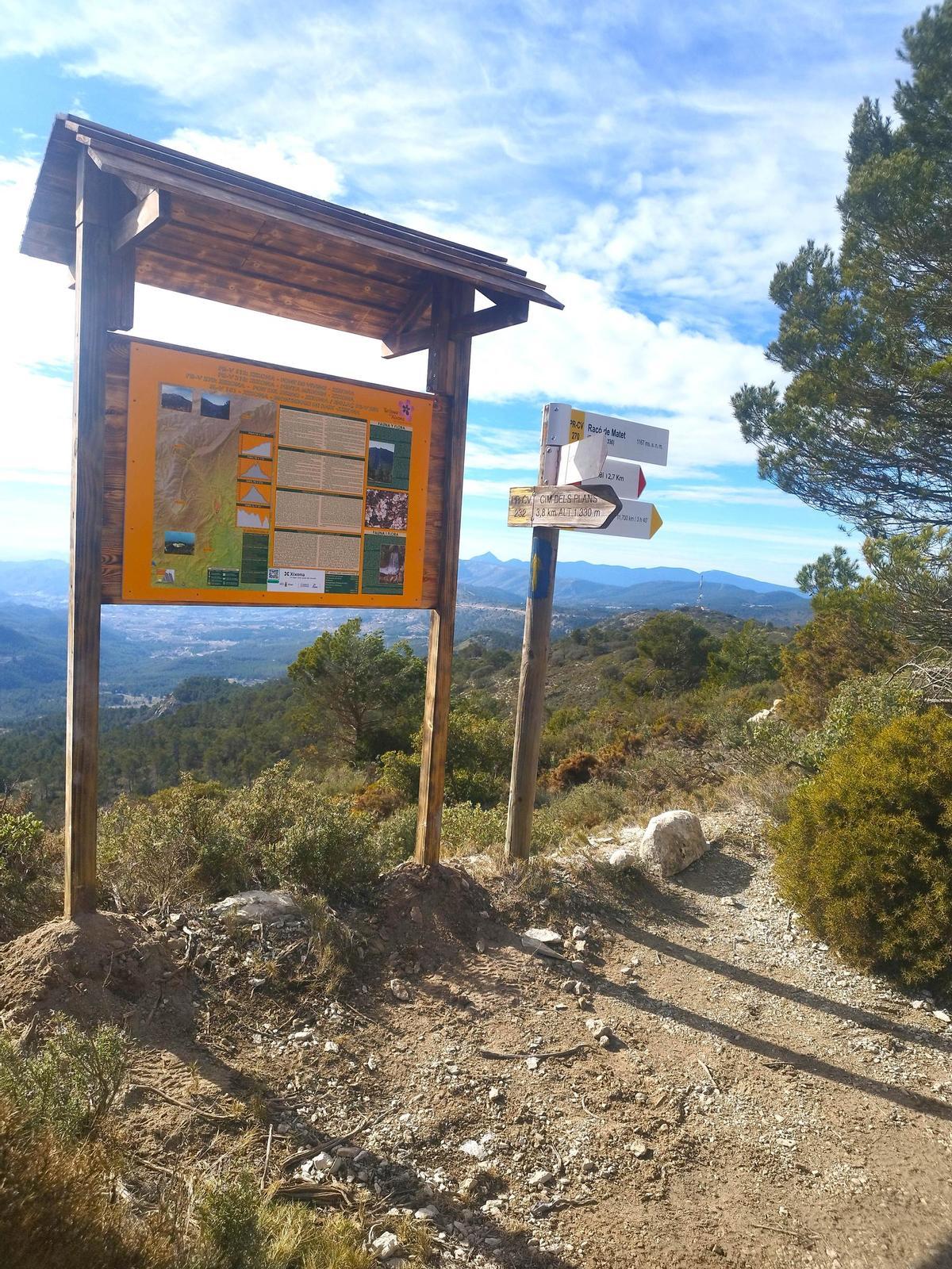 Una de las señalizaciones del sendero