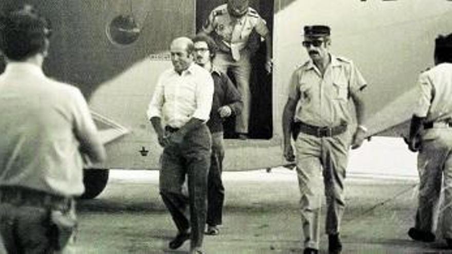 Llegada del industrial Antonio Martín tras ser liberado por el Polisario. | | E.D.