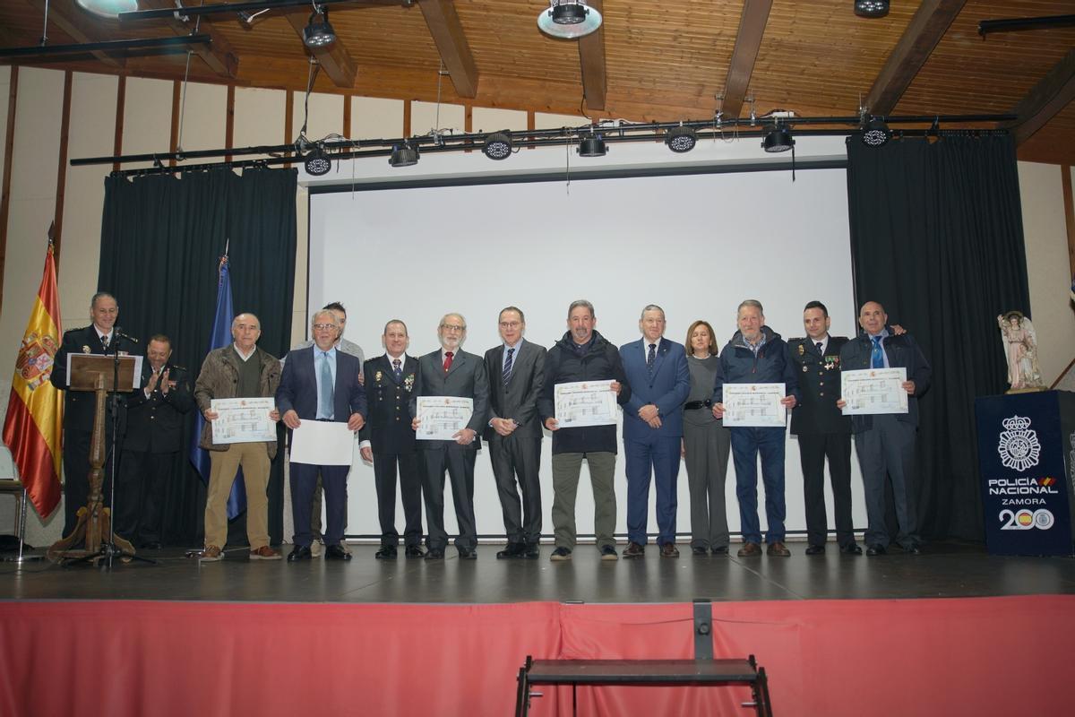 GALERÍA | Homenaje a la Policía de Fronteras en Alcañices