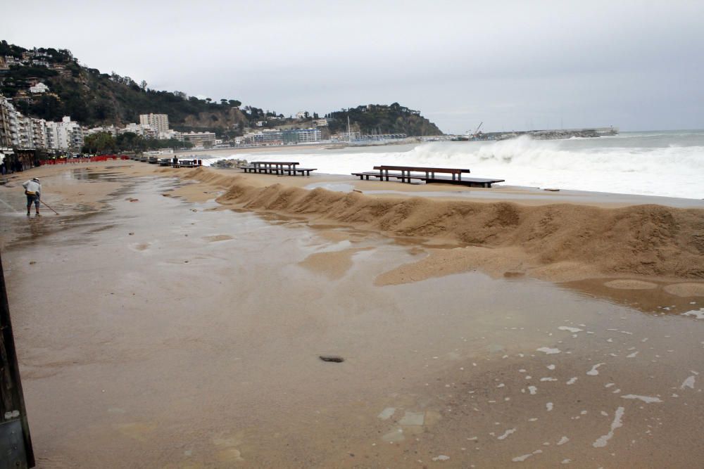 Efectes del temporal al passeig de Blanes