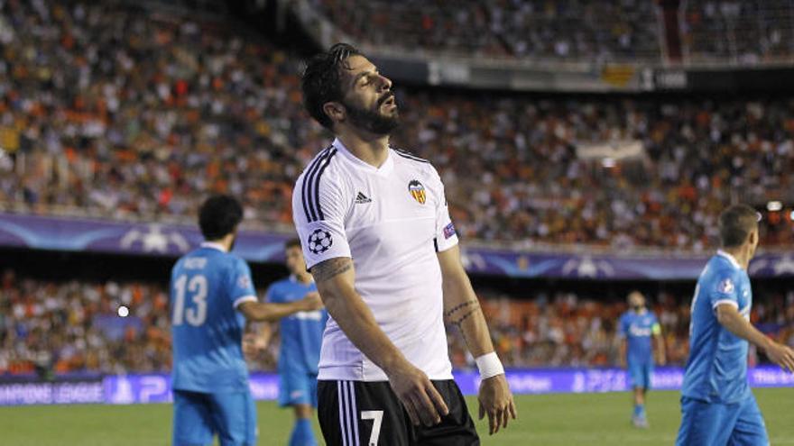 ¿Está castigando Nuno a Álvaro Negredo?