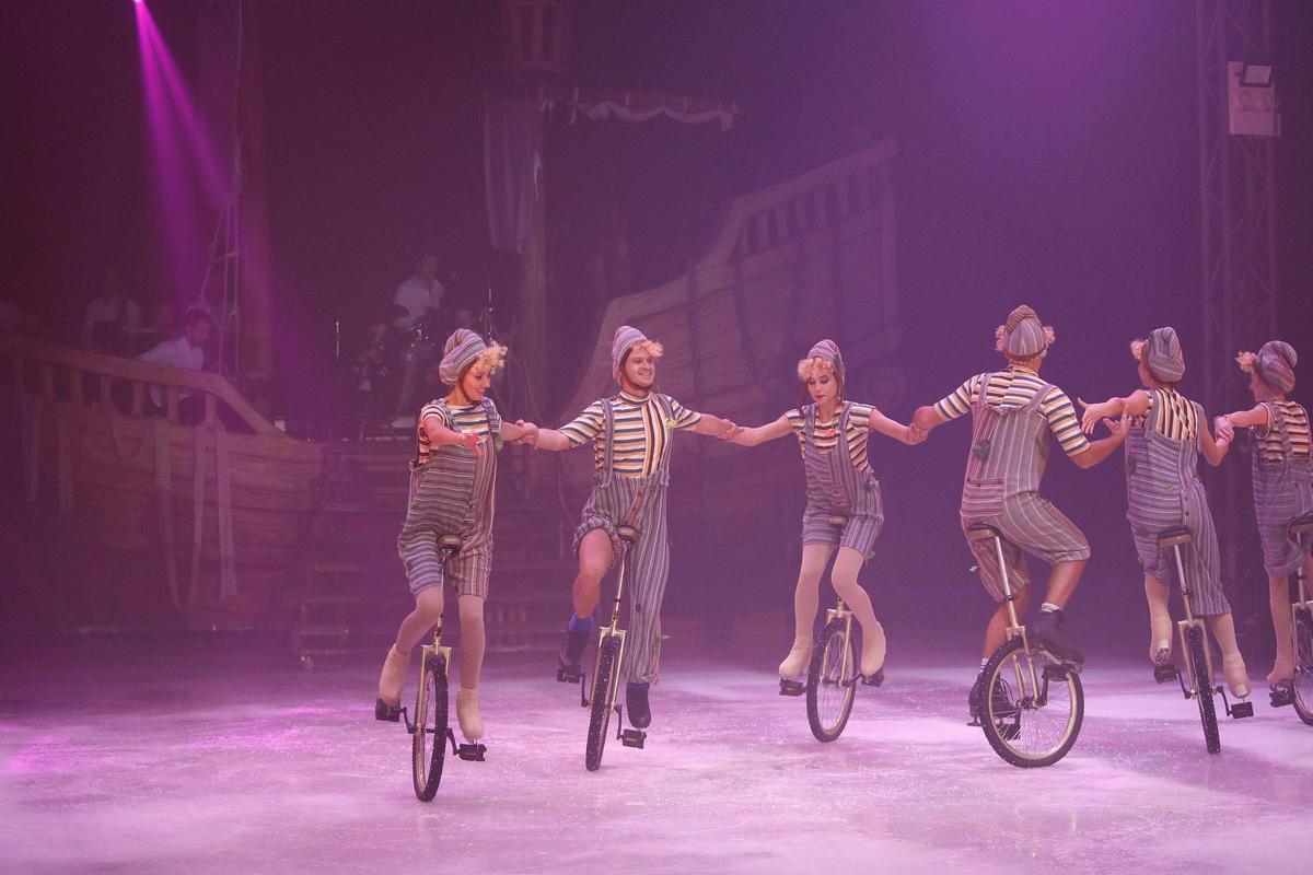 Les imatges del passi de gràfics del Circ de Nadal