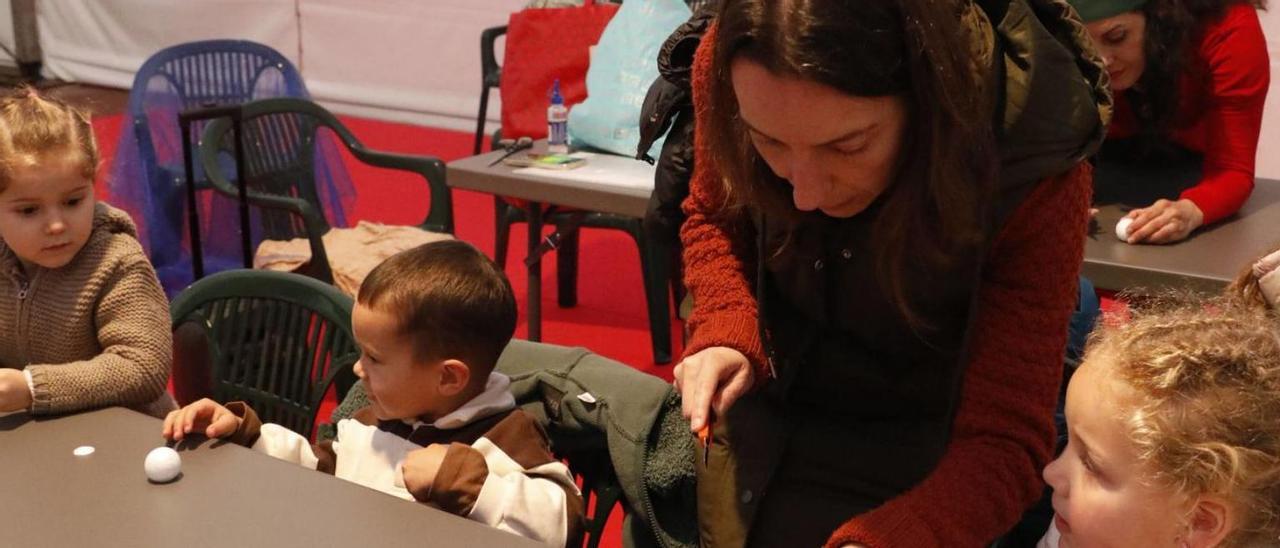 Muñecos de cuento... y nieve en La Exposición | MARA VILLAMUZA